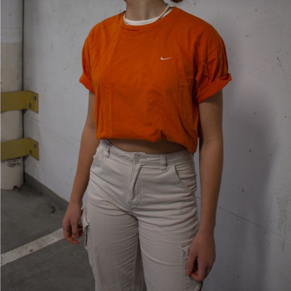 VINTAGE ORANGE NIKE TEE - Picture 4 of 6